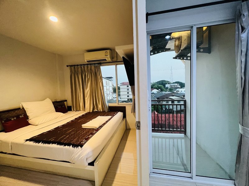 Inn Kham Apartment 24