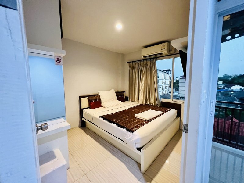 Inn Kham Apartment 27