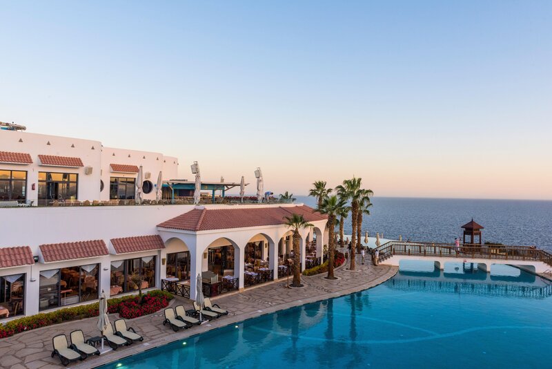 Reef Oasis Blue Bay Resort & Spa 4
