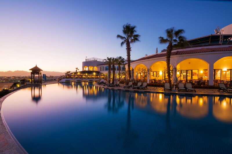 Reef Oasis Blue Bay Resort & Spa 5