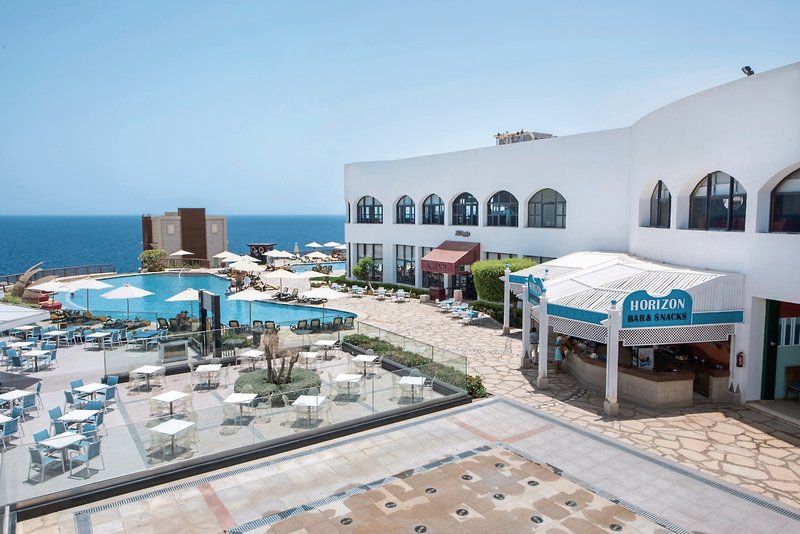 Reef Oasis Blue Bay Resort & Spa 7
