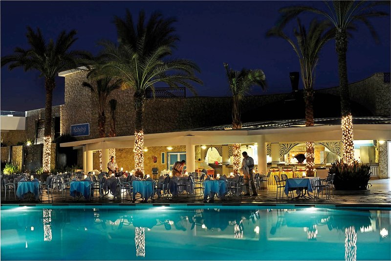 Reef Oasis Blue Bay Resort & Spa 9