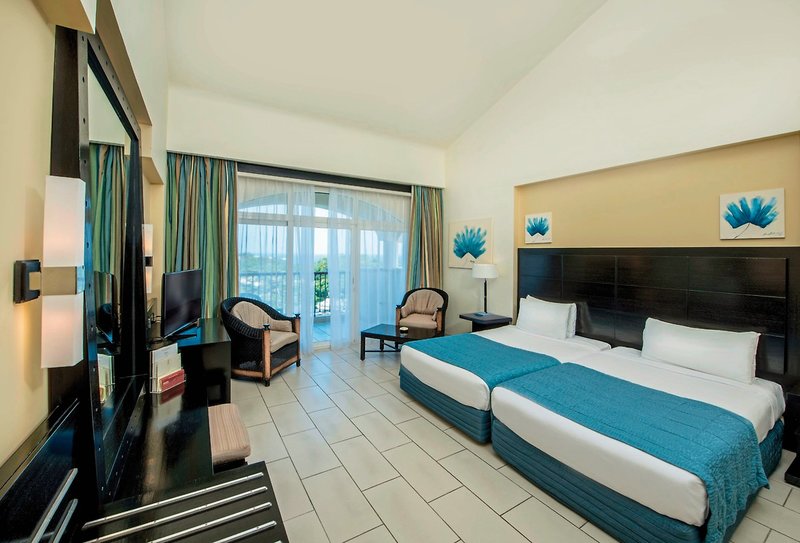 Reef Oasis Blue Bay Resort & Spa 12