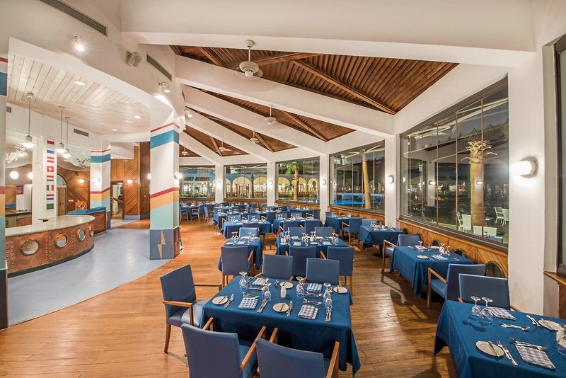Reef Oasis Blue Bay Resort & Spa 26