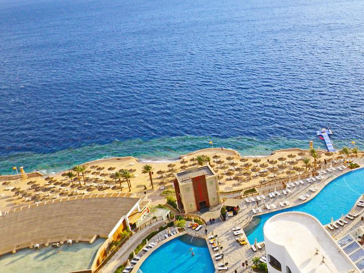 Reef Oasis Blue Bay Resort & Spa 1