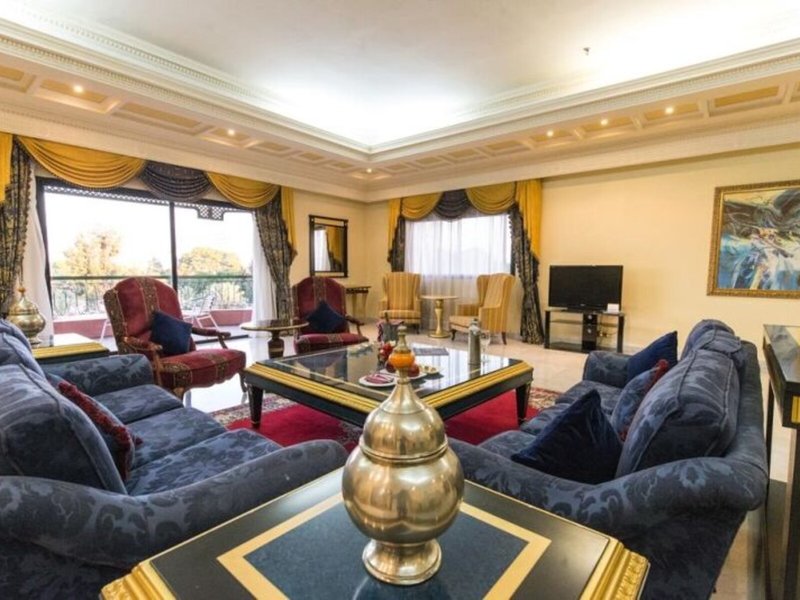 Royal Mirage Deluxe 16