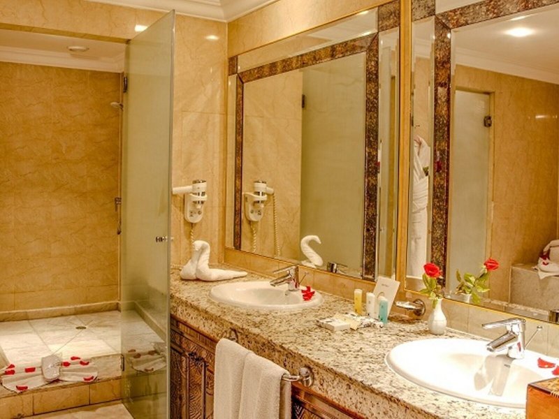 Royal Mirage Deluxe 41
