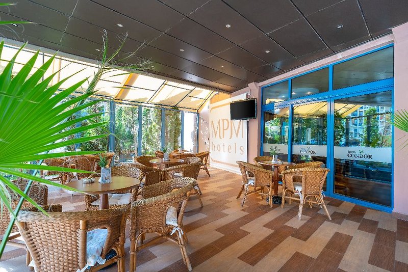 Condor 5 - Restaurant