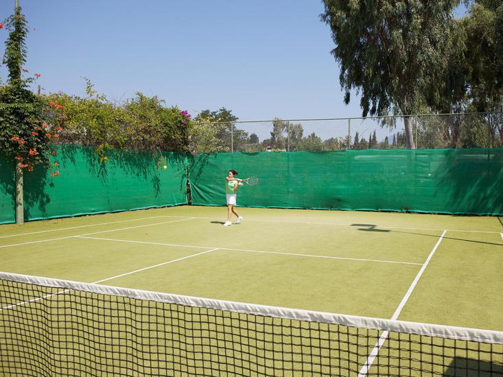 Kontokali Bay Resort & Spa 4