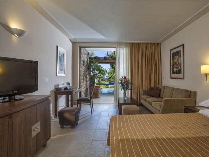 Kontokali Bay Resort & Spa 7