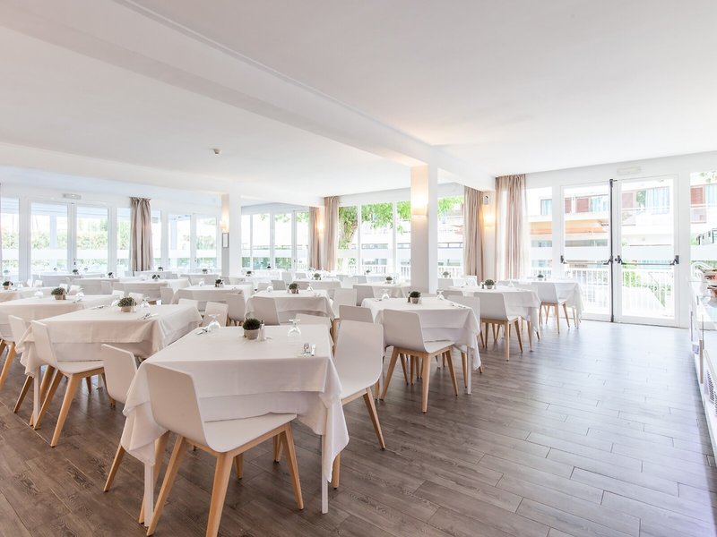 Blue Sea Cala Millor 23