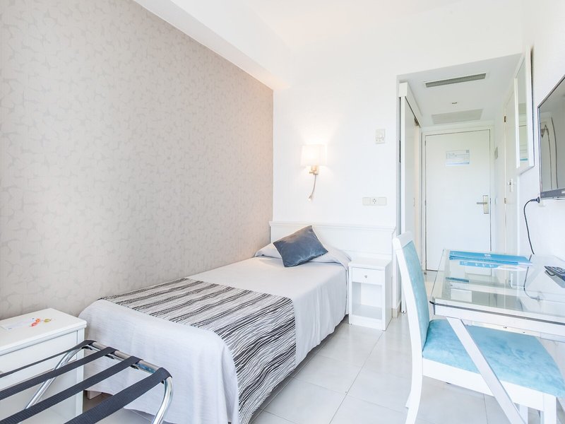 Blue Sea Cala Millor 32