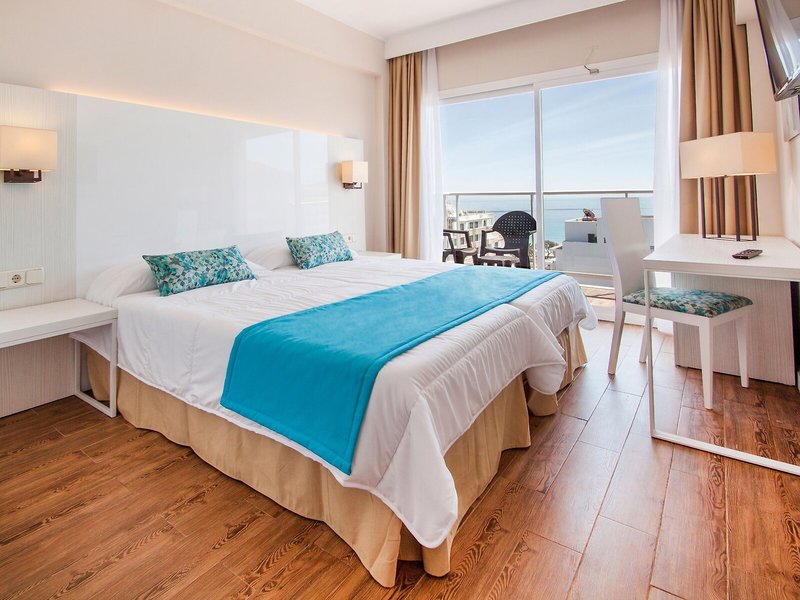 Blue Sea Cala Millor 33