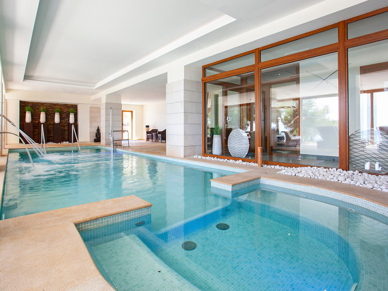 Grupotel Aguait Resort & Spa 8