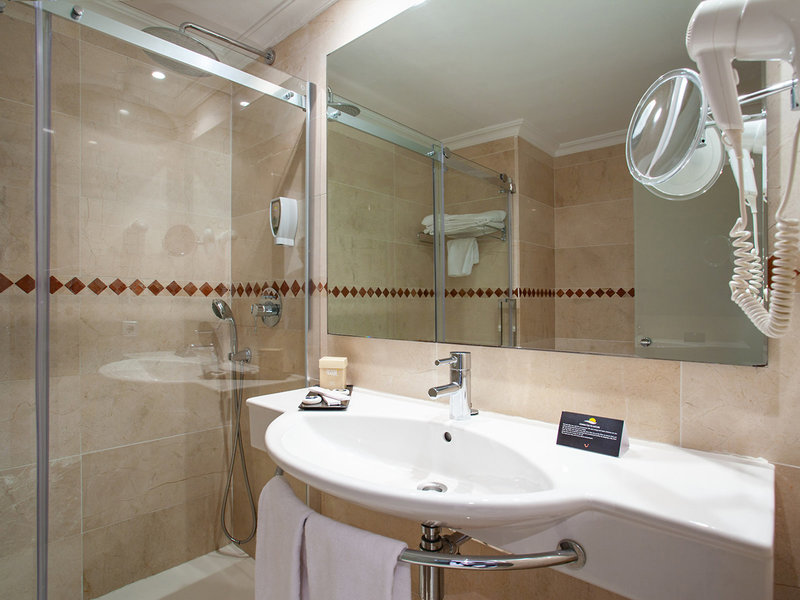 Grupotel Aguait Resort & Spa 35