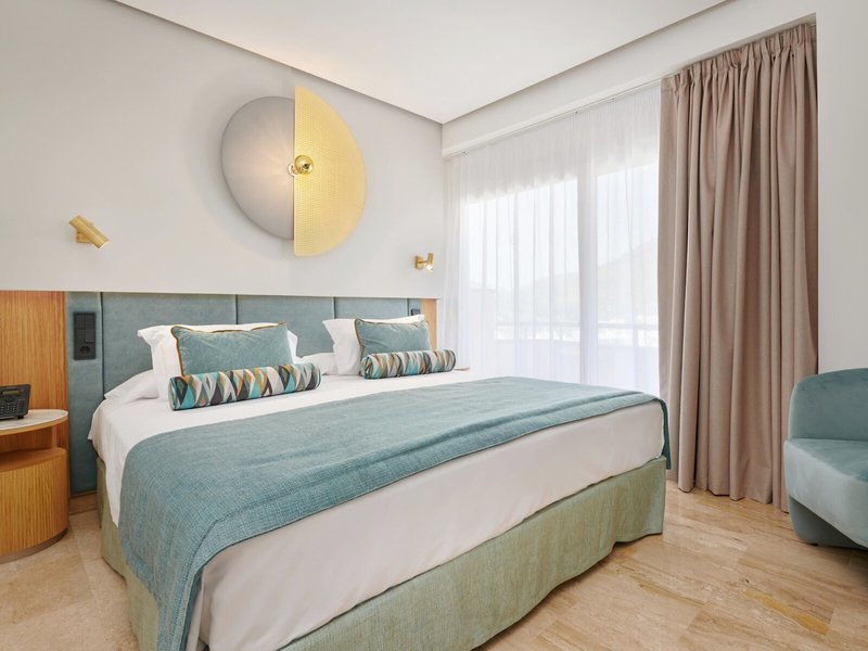 Grupotel Playa Camp de Mar 29 - Room Example