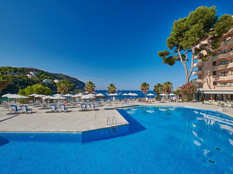 Grupotel Playa Camp de Mar 9