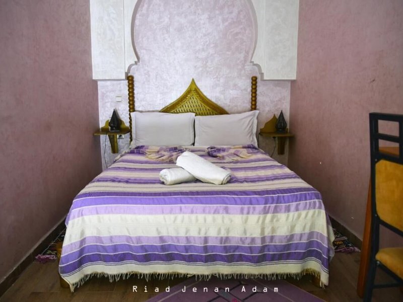 Riad Jenan Adam 24