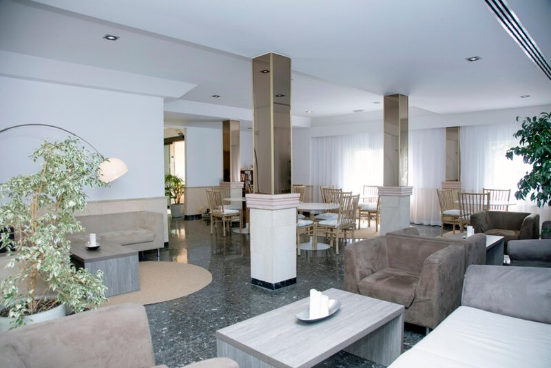 Hotel ROC Oberoy 6