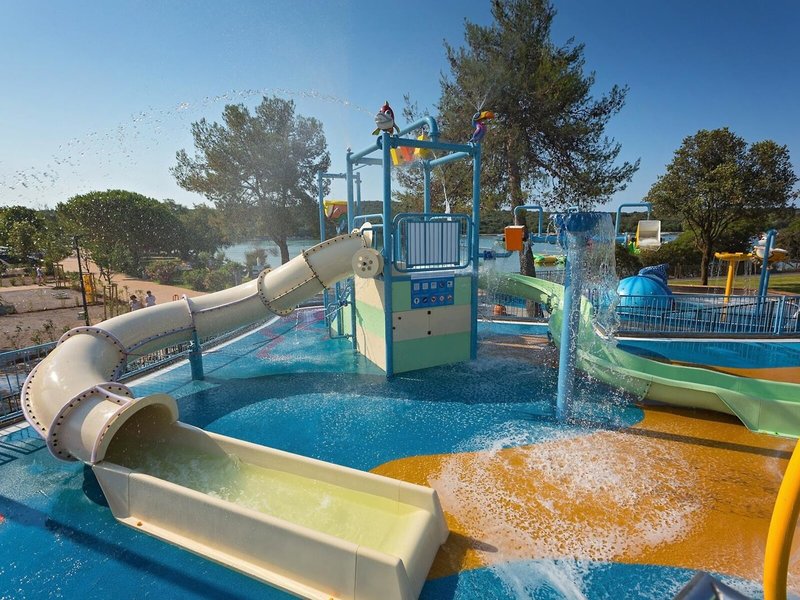 Veštar Campsite Mobile Homes 6