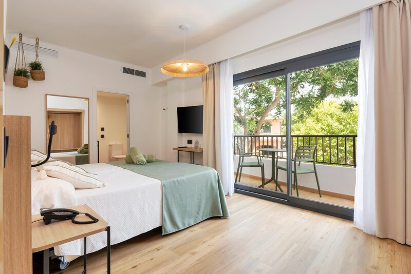 HSM Venus Playa 25 - Room Example