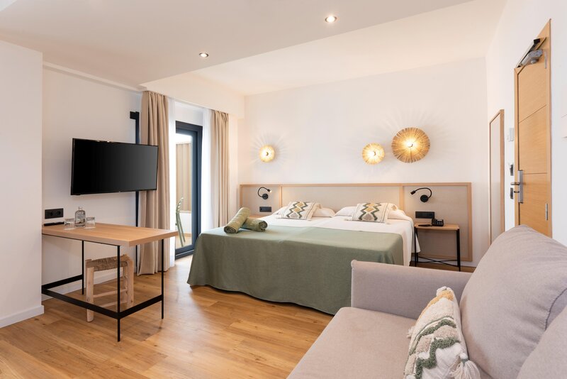 HSM Venus Playa 57 - Room Example