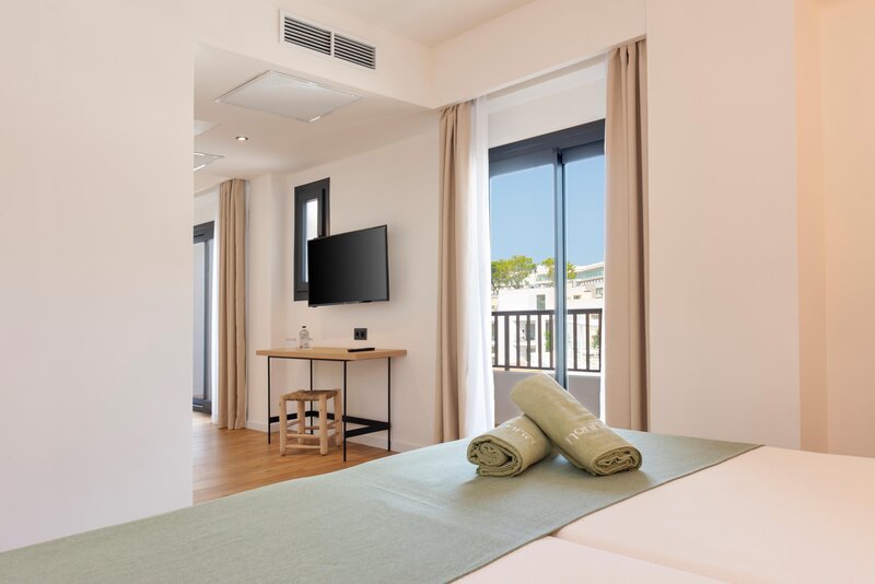 HSM Venus Playa 63 - Room Example