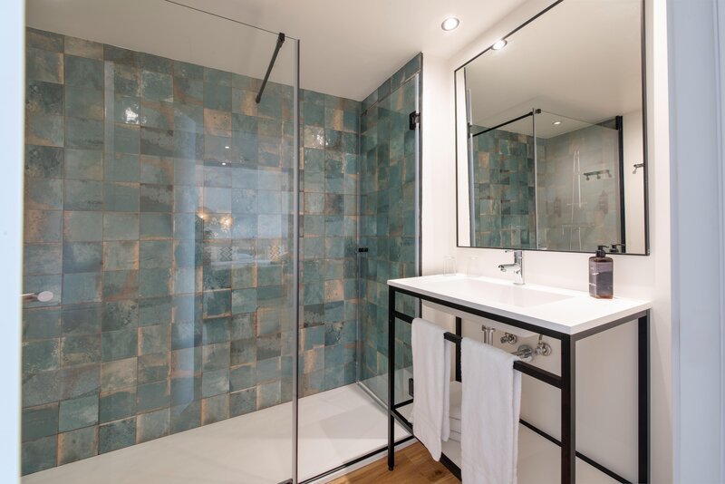 HSM Venus Playa 70 - Bathroom Example