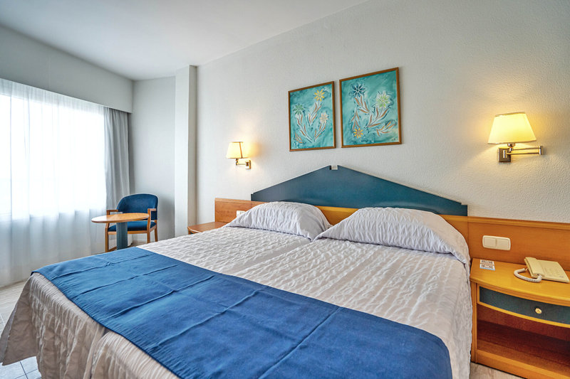 Hotel y Apartamentos Leman 7