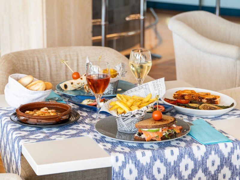 Hotel y Apartamentos Leman 16