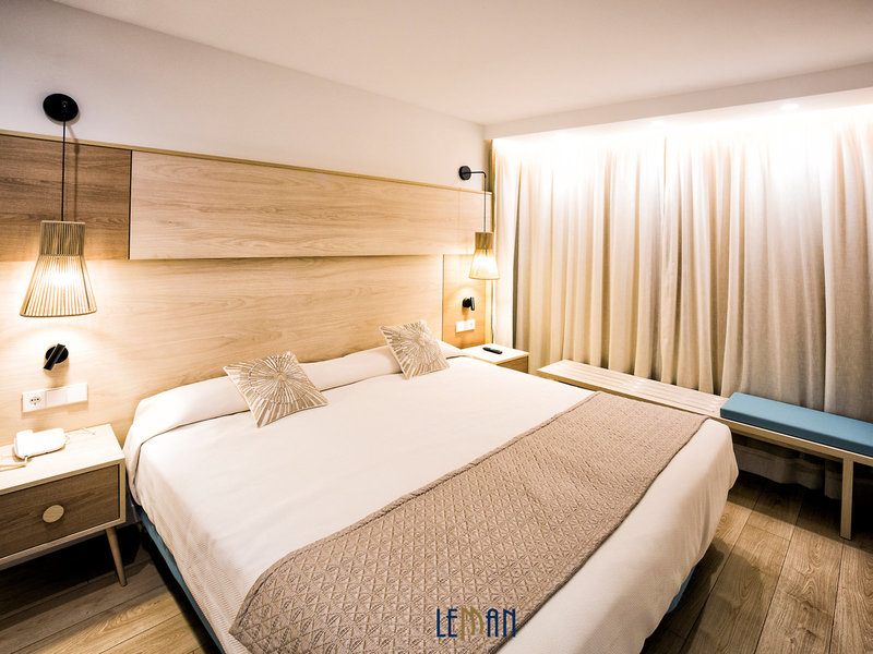 Hotel y Apartamentos Leman 30