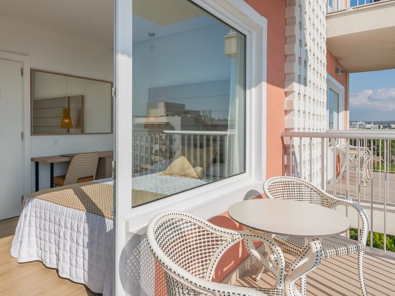 Hotel y Apartamentos Leman 41