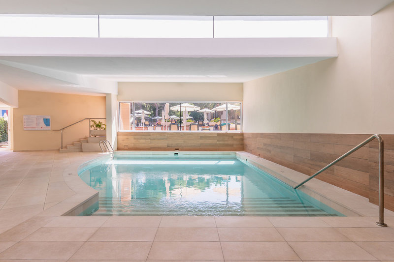 Hotel y Apartamentos Leman 8