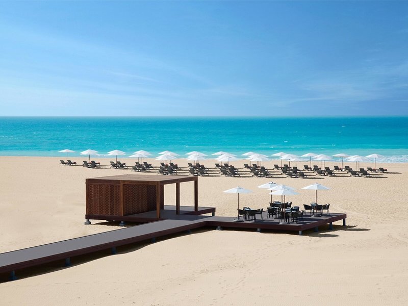 Saadiyat Rotana Resort & Villas 5