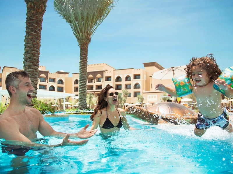 Saadiyat Rotana Resort & Villas 8