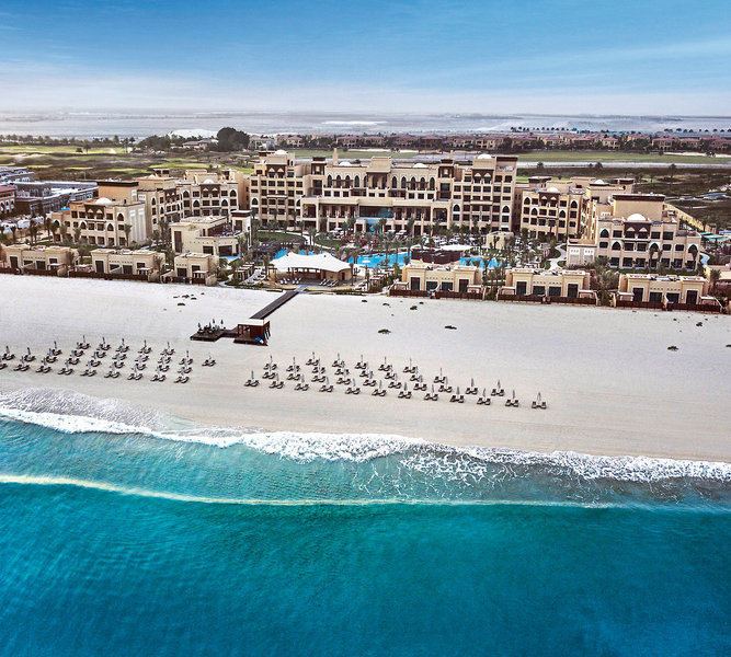 Saadiyat Rotana Resort & Villas 1