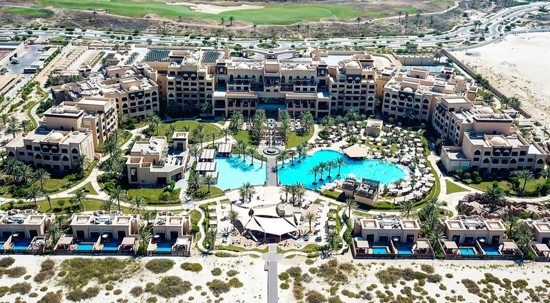 Saadiyat Rotana Resort & Villas 13
