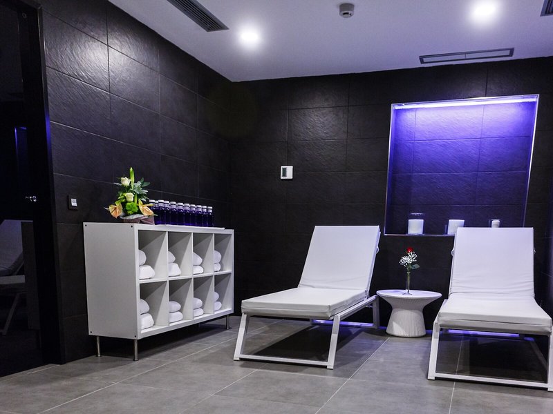 Seven Hotel & Wellness Gay Only 40