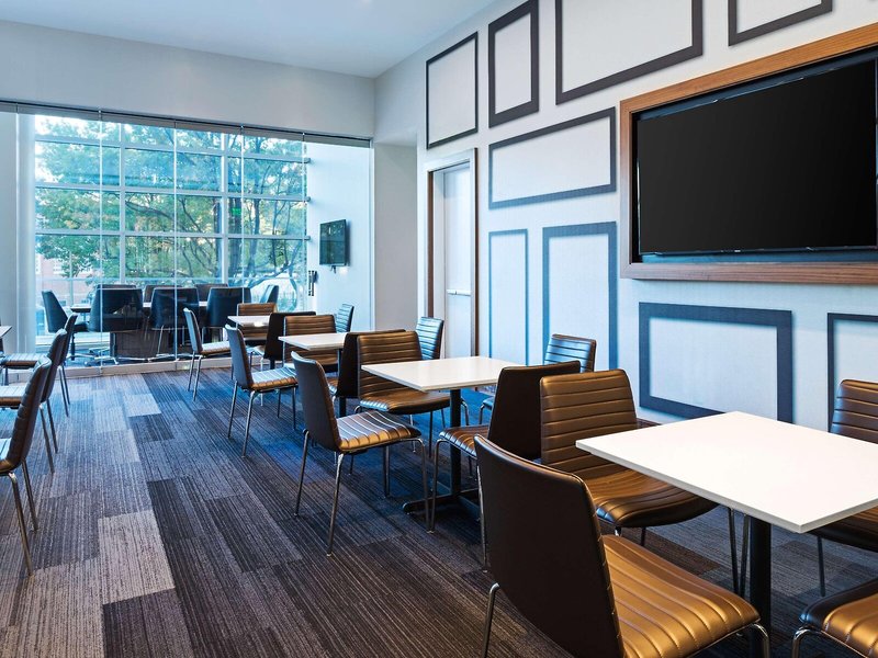 Hyatt House Washington DC / The Wharf 16