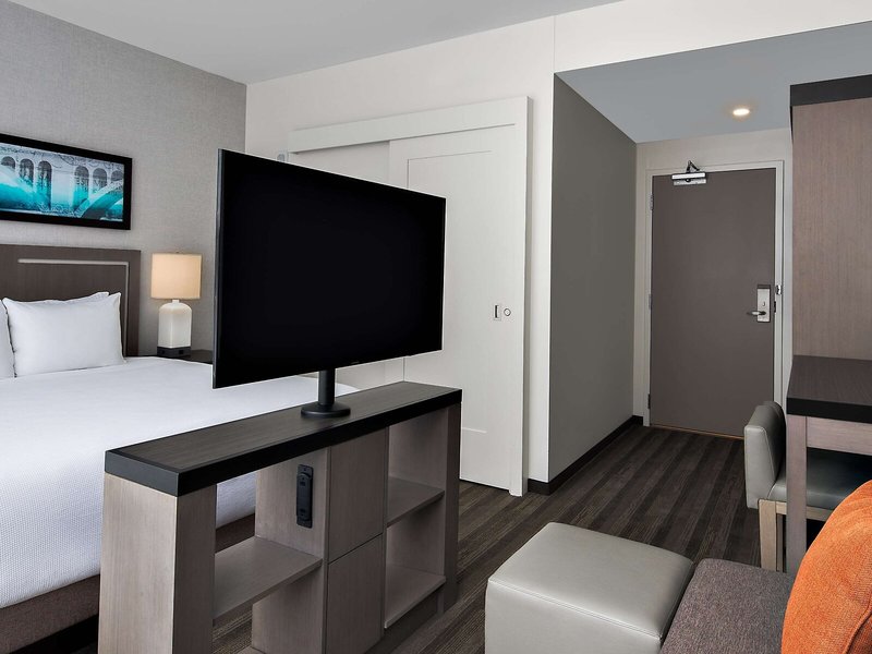 Hyatt House Washington DC / The Wharf 28