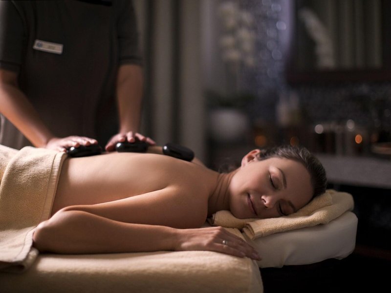 Pearl Rotana Capital Centre 10