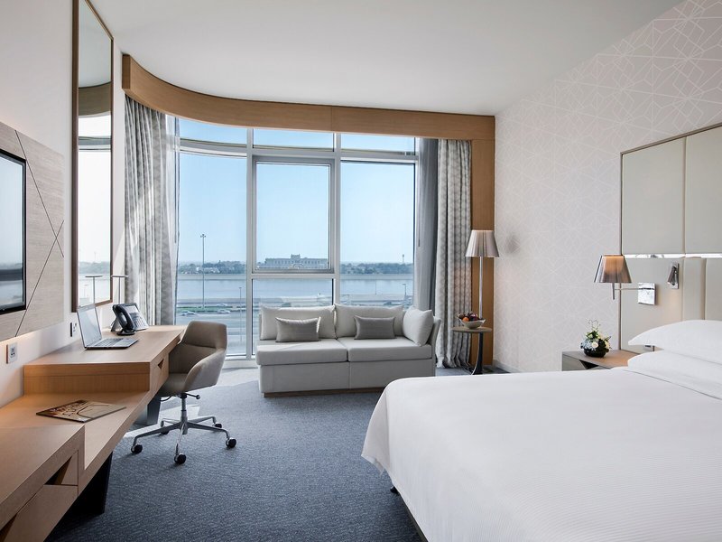 Pearl Rotana Capital Centre 12