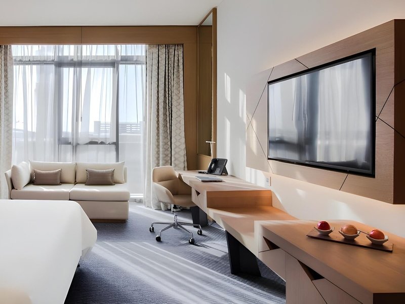 Pearl Rotana Capital Centre 16