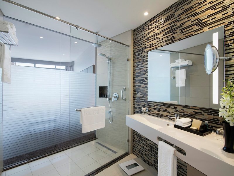 Pearl Rotana Capital Centre 18