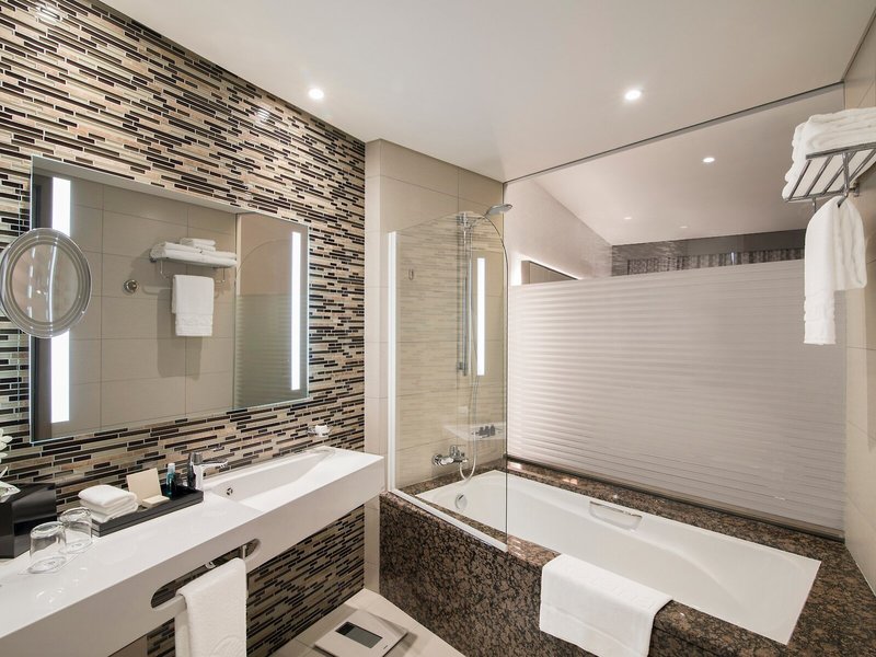 Pearl Rotana Capital Centre 19