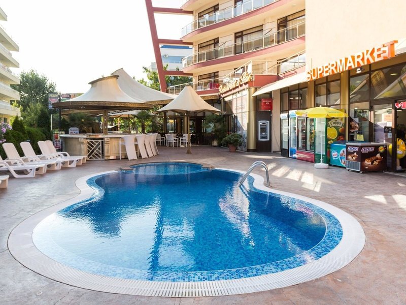 Saint Valentine 2 - Outdoor Pool