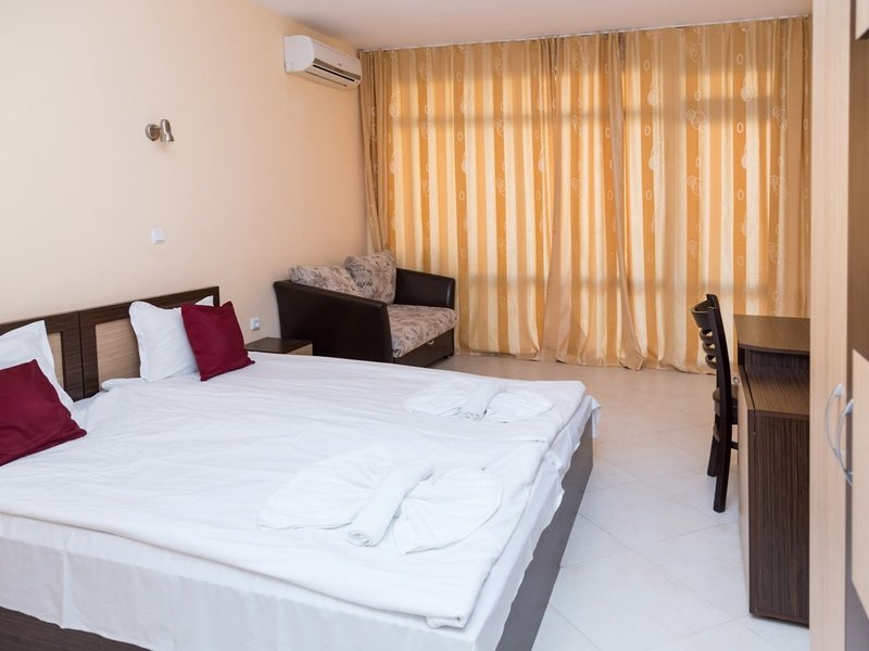 Saint Valentine 9 - Room Example