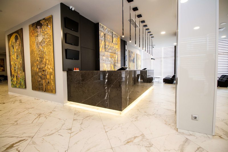 Best Western PLUS Premium Inn & Casino 4