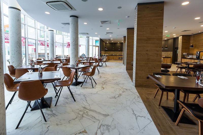 Best Western PLUS Premium Inn & Casino 5