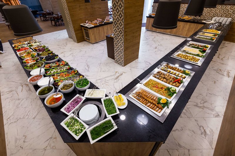 Best Western PLUS Premium Inn & Casino 6